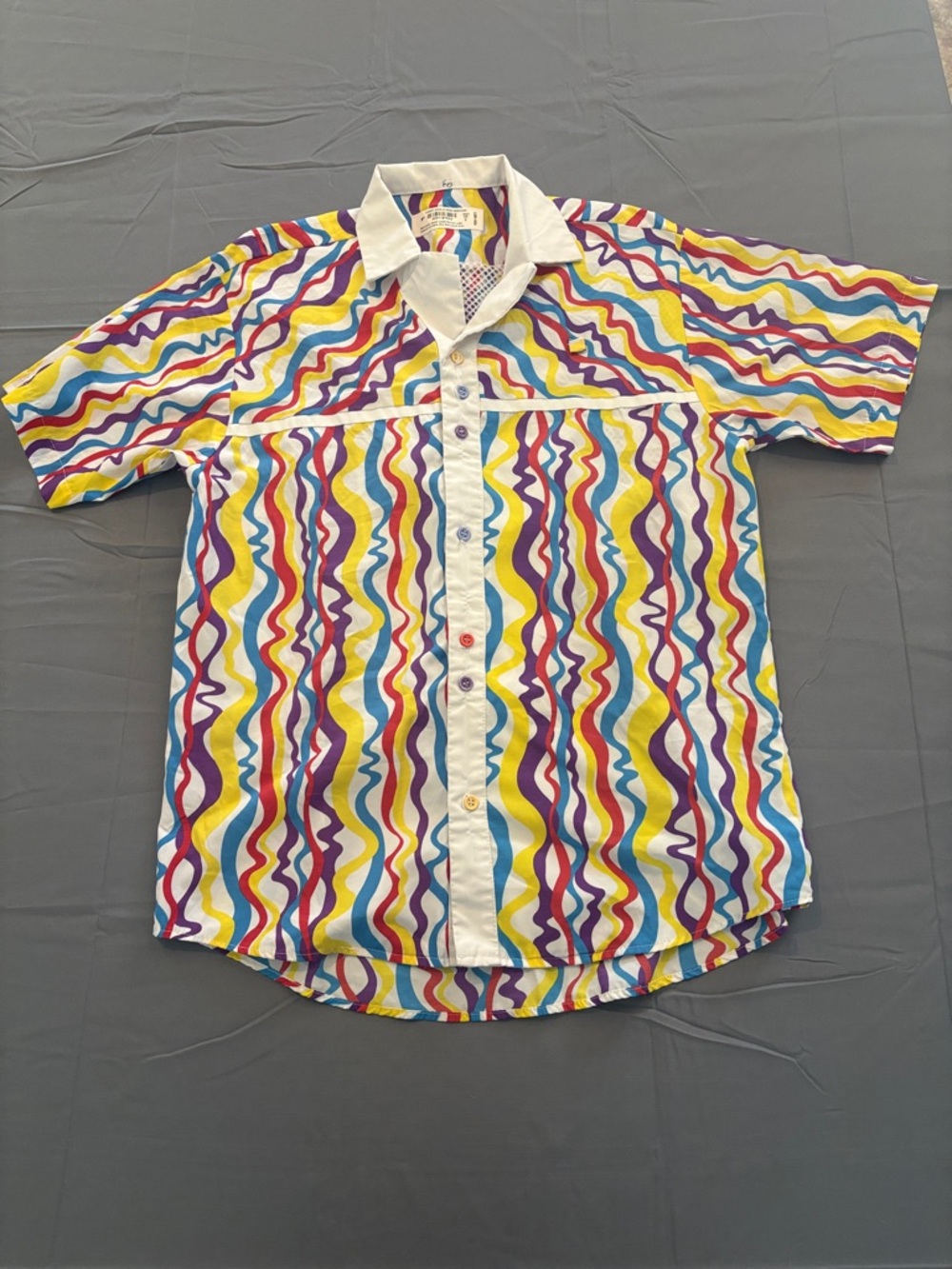 Vintage Disney World Cast Member Female Uniform Shirt Colorful Wave-Print Sz S
